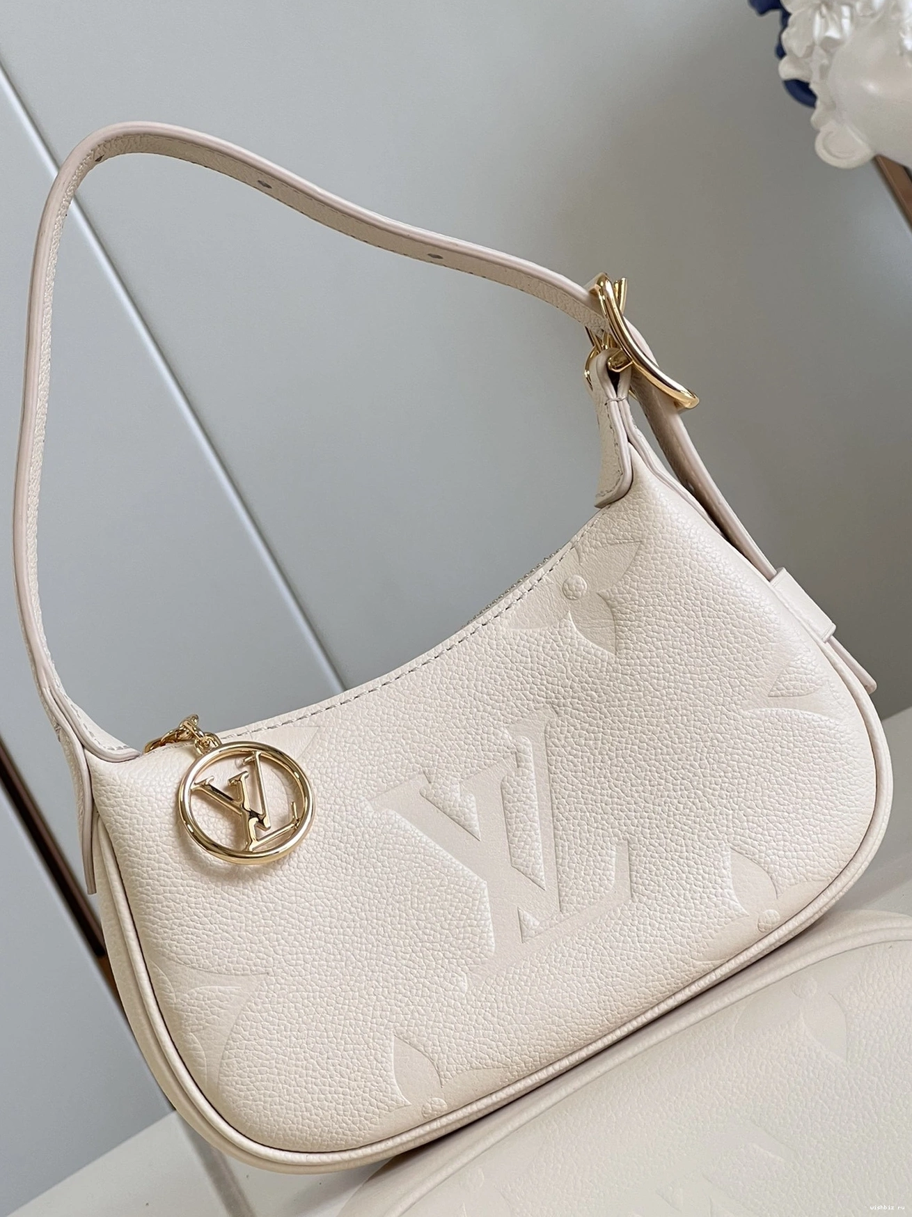 WIS VUITTON Moon LOUIS Mini 0316